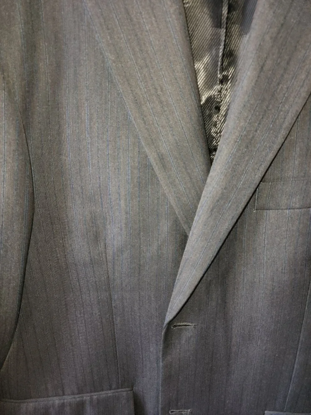 Elite by Eddie Domani Men’s Gray Pinstripe 2 Piece Suit 44R Jacket 38R Pants